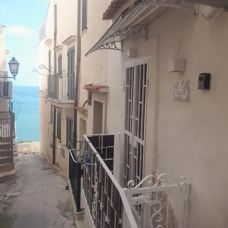 Mare' بيت ضيافة فيستَ